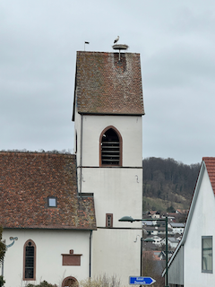 Ein Bild, das draußen, Gebäude, Himmel, Fenster enthält.

Automatisch generierte Beschreibung