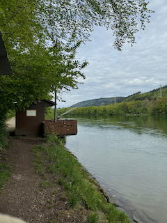 Ein Bild, das draußen, Wolke, Himmel, Wasser enthält.

Automatisch generierte Beschreibung