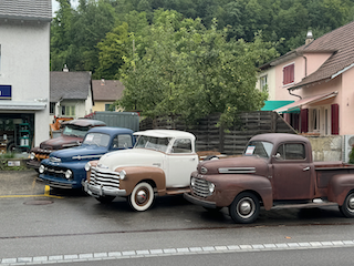 Ein Bild, das Fahrzeug, Landfahrzeug, Rad, draußen enthält.

Automatisch generierte Beschreibung